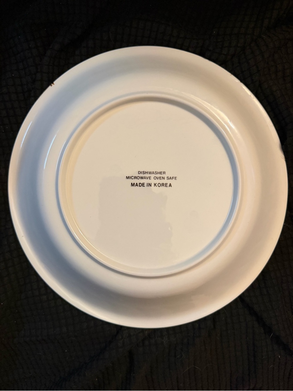 Lemon Meringue Pie Decorative Serving Plate - White with Yellow Lemon Design - Picture 3 of 3